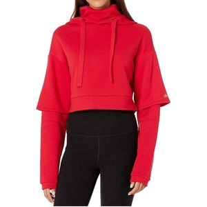 NWT Alo Yoga Eternal Pullover Red Crop Hoodie Cool Athletic Workout Yoga Cozy